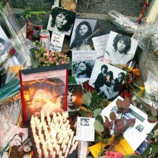 Mantienen viva la memoria de Jim Morrison