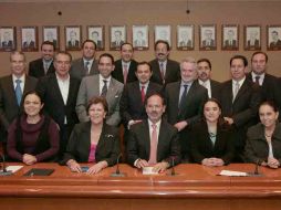 La cúpula panista se reúne un día después de la jornada electoral para manifestar su respaldo a Gustavo Madero. EL UNIVERSAL  /