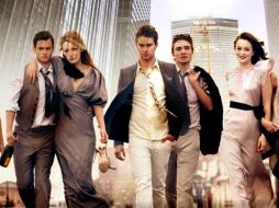 Gossip girl se hizo famosa no sólo por su interesante historia, sino también por su atractivo vestuario. ESPECIAL  /