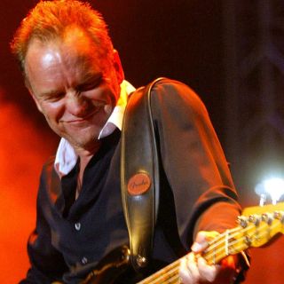 Sting lanza críticas contra Kazajistán