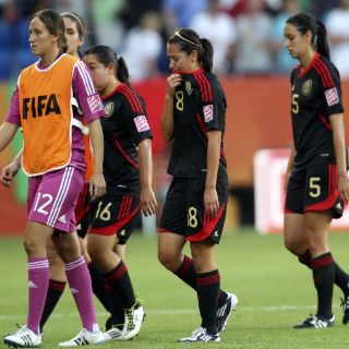 El Tri femenil emprende regreso a casa