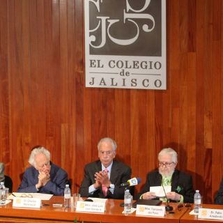 Especialistas discuten la obra y vida de Octavio Paz