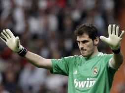 Iker Casillas, portero del Real Madrid, volverá a jugar contra el Barcelona por la Supercopa. AP  /