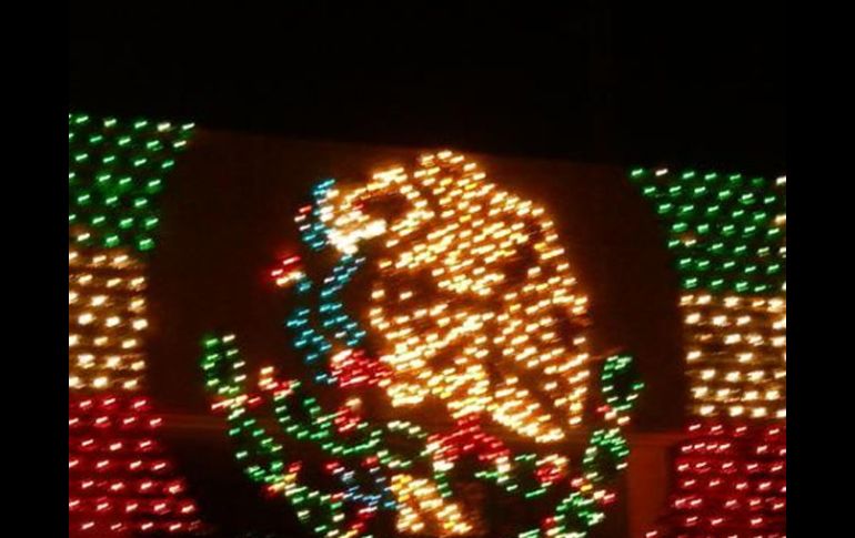 En la carpeta se incluyen tres diferentes formatos de obra elegidos por los artistas. ARCHIVO  /