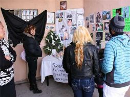 Novenario de las 14 personas que fueron acribilladas en Villas de Salvárcar. ARCHIVO  /