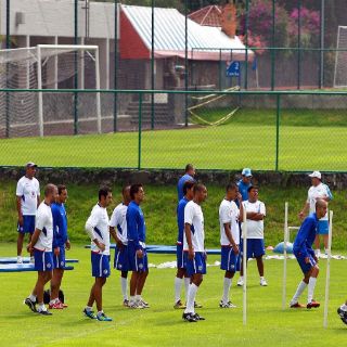 Rentería observa desempeño de la Máquina