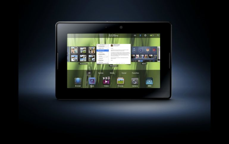 RIM ha sufrido una fuerte competencia por parte del iPhone de Apple. ESPECIAL  /