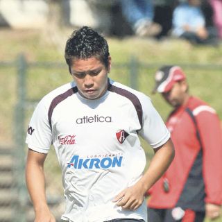 Alférez decidirá con directiva rojinegra si se va a Croacia