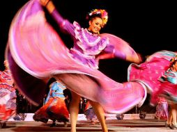 El festival tiene como objetivo principal fortalecer el rescate de las tradiciones a través del folclore. ARCHIVO  /