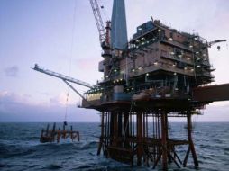 Las cifras del petróleo también se dan a la baja. AP  /