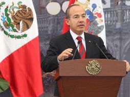 El Presidente Felipe Calderón pide tomar a los jugadores de la selección mexicana Sub 17 como ejemplo. ARCHIVO  /