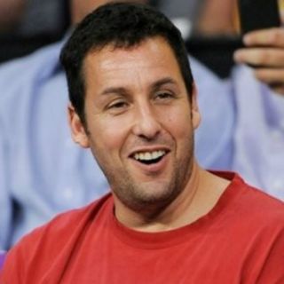 Adam Sandler llegará al Hotel Transylvania para dar voz a Drácula