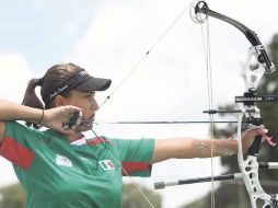 La mexicana Linda Ochoa, junto a Felissa de la Concha y Ana Crisanto, cayeron en el duelo por el tercer lugar ante Venezuela. MEXSPORT  /