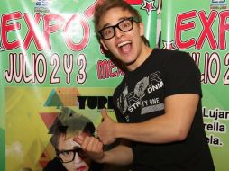 El actor y cantante Yurem conduce los segmentos de ''Pequeños gigantes''. EL UNIVERSAL  /