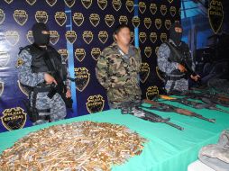 Durante el operativo, los gendarmes lograron la detención de un veracruzano,de 19 años de edad. O. RUVALCABA  /