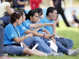 Los voluntarios Dan su tiempo, interrumpen sus estudios y se hacen espacio en medio del trabajo. A. LUNA  /