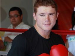 Saúl 'Canelo' Alvarez inició su preparación para exponer el campeonato mundial superwelter del Consejo Mundial de Boxeo. MEXSPORT  /