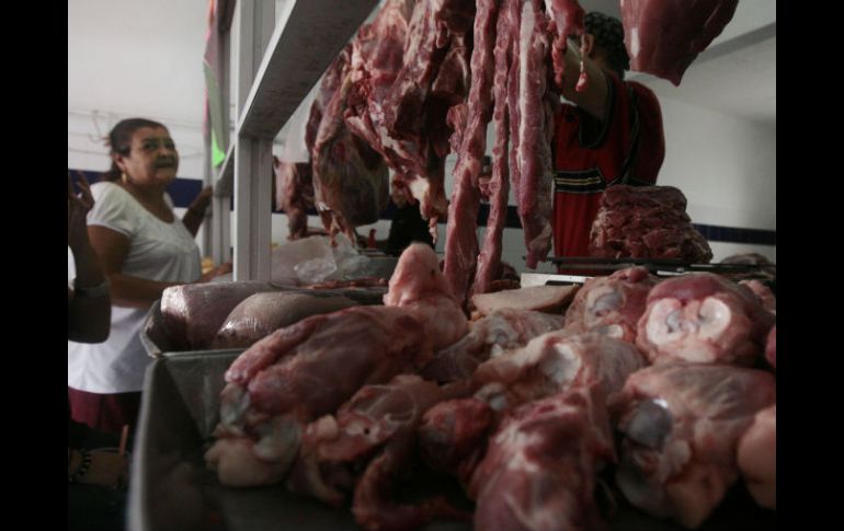 Algunos rastros municipales aún mantienen la restricción para la comercialización del hígado de res. A. HINOJOSA  /