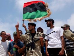 Rebeldes libios. Francia y el régimen de Gadhafi dieron señales de que podría darse una solución diplomática en Libia. REUTERS  /
