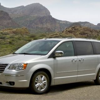 Grupo Chrysler llamará a revisión a 286 mil camionetas