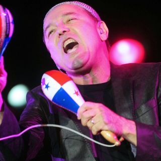 El ''tumbao'' de Rubén Blades levanta al público del Festival de Jazz de Vitoria