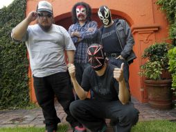 Con máscaras y muy irreveretes presentaron su nuevo disco. S. NÚÑEZ  /