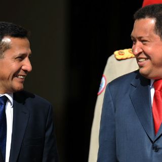 Chávez viaja a Cuba a recibir quimioterapia