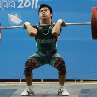 Antonio Vázquez levanta tres oros