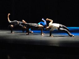 La obra ofreció sensación entre el plano onírico y el real, elementos multimedia y sonido de la lluvia. NTX  /