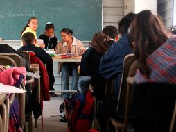 Hoy se realiza la evaluación para los 15 mil 31 docentes registrados en las 35 sedes de aplicación. ARCHIVO.  /