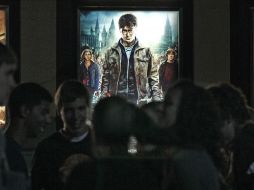 Desde su estreno, Las reliquias de la muerte: Parte 2, ha capturado la atención del público. AP  /