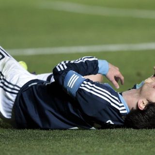 Con Messi solamente no alcanza