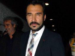 Eduardo Victoria interpreta a un periodista en la serie Bienvenida realidad. NTX  /