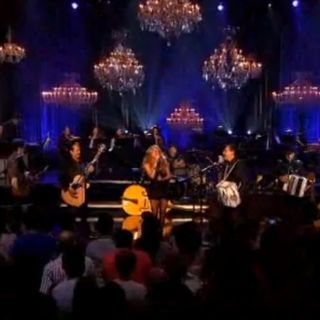 'Golpes en el corazón' permanece en el sitio de honor de la radio