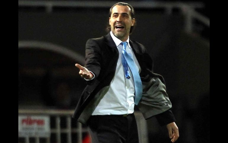 Aficionados culpan a Sergio Batista por el mal desempeño de la Selección de Argentina en Copa América. MEXSPORT  /