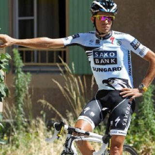 Contador busca recuperar el tiempo perdido