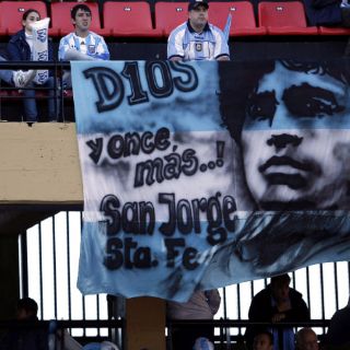 Maradona: si sólo hubiera ganado a Costa Rica, me habría ido