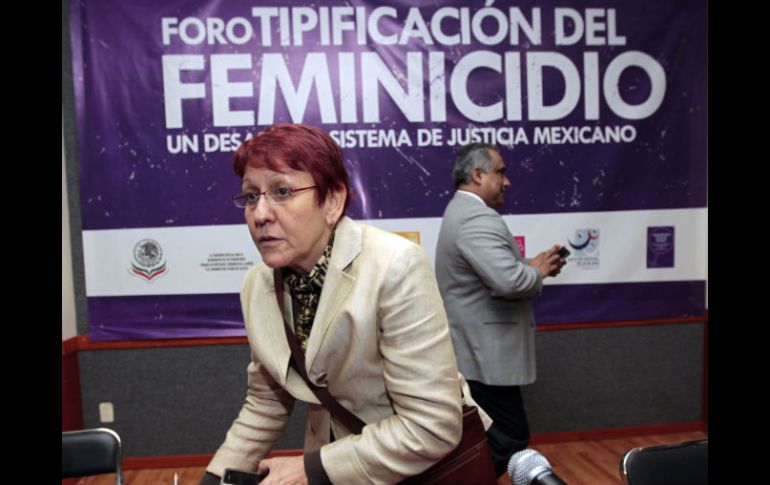 La diputada federal Teresa Incháustegui Romero estuvo presente ayer en el foro celebrado en el Congreso del Estado. A. GARCÍA  /