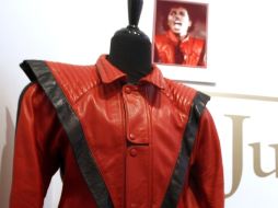 Milton Verret pagó 1.8 millones de dólares por la chamarra en una subasta. AP  /