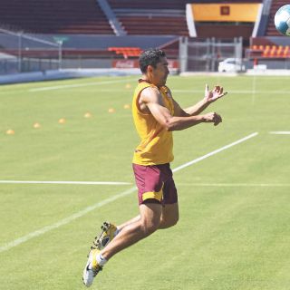 Quieren volar para salvarse del descenso