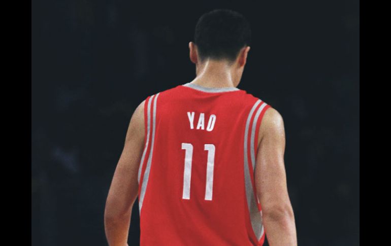 Durante su carrera en la NBA, Yao fue elegido en ocho ocasiones en el equipo All-Star de la NBA. GETTY IMAGES SPORT  /