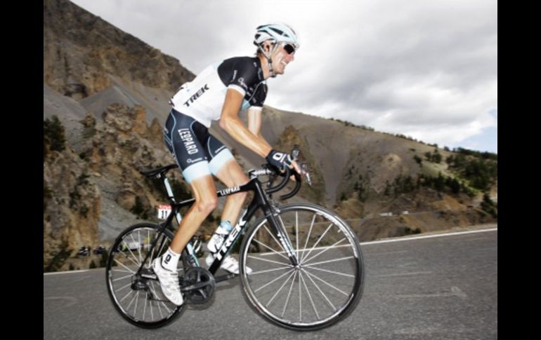 El luxemburgués Andy Schleck, durante recorrido en la decimoctava etapa del Tour de Francia. REUTERS  /