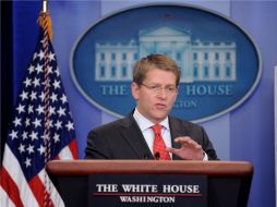 Jay Carney, responde las preguntas de la prensa sobre las negociaciones del límite de la deuda federal. EFE  /