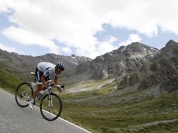 El ciclista español, Alberto Contador, durante decimoctava etapa del Tour de Francia. REUTERS  /