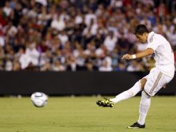 El volante ofensivo portugués, Cristiano Ronaldo, durante duelo amistoso ante Chivas. EFE  /
