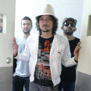 Zoé bate récord y recibe Disco de Platino