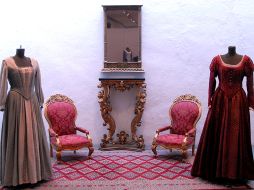La muestra presenta 20 trajes diseñados para las obras maestras verdianas. NTX  /