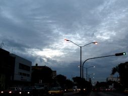 El Instituto de Astronomía y Meteorología pronostica para el fin de semana cielo nublado y lluvia en la ZMG. ARCHIVO  /