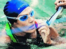 Diana Nyad fue considerada la mejor nadadora de larga distancia del mundo y batió numerosas plusmarcas universales. ESPECIAL  /
