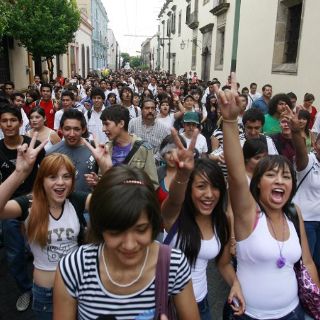 Pide UdeG 480 millones para detener protestas en la capital